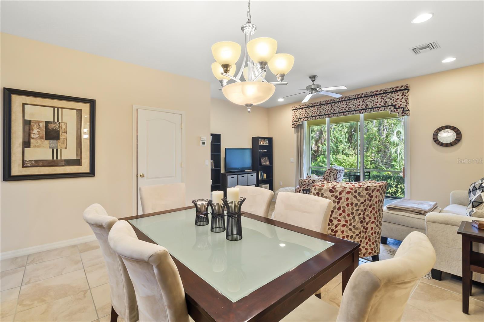TOWNS AT LAKESIDE - Residential Lease