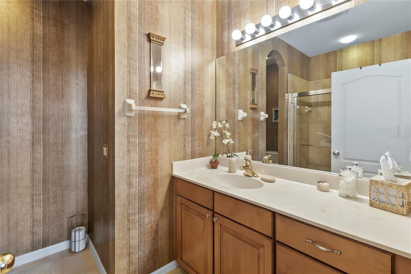 TOWNS AT LAKESIDE - Residential Lease