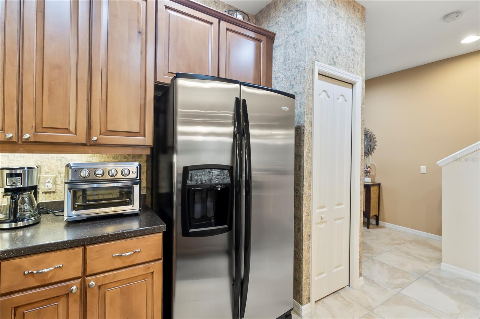 TOWNS AT LAKESIDE - Residential Lease
