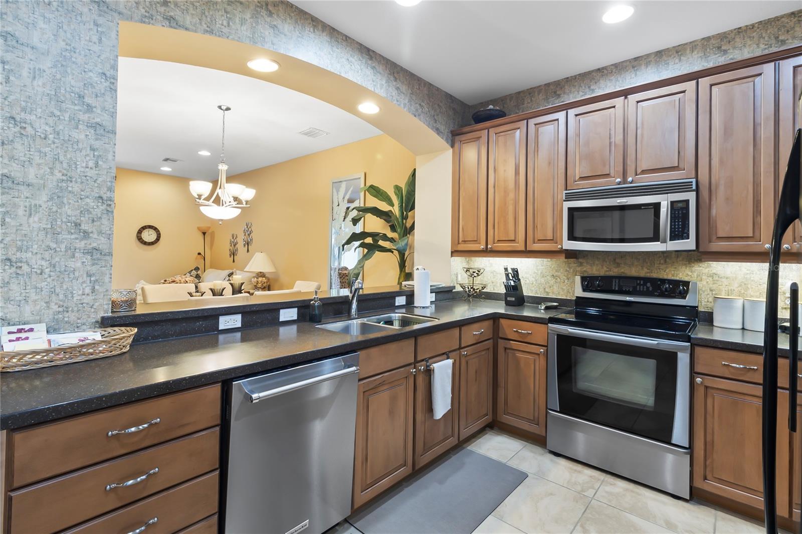 TOWNS AT LAKESIDE - Residential Lease