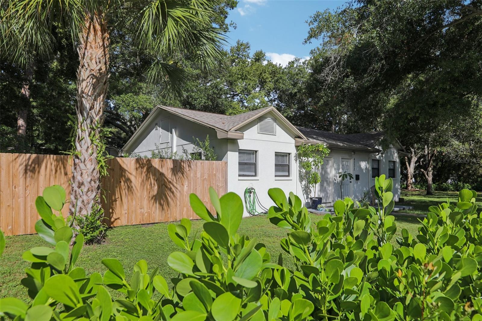 MONTICELLO PARK - Residential Income