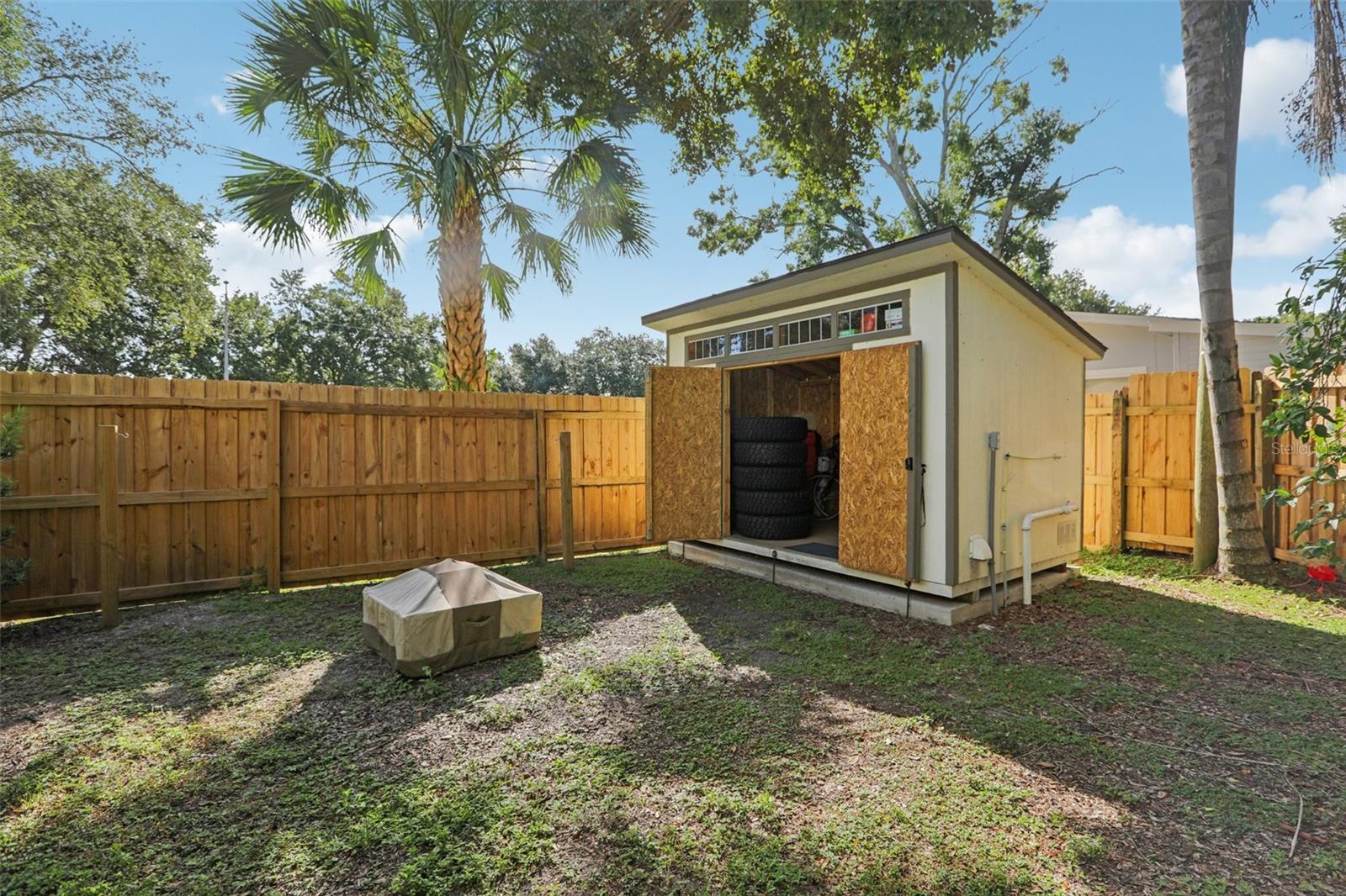 MONTICELLO PARK - Residential Income