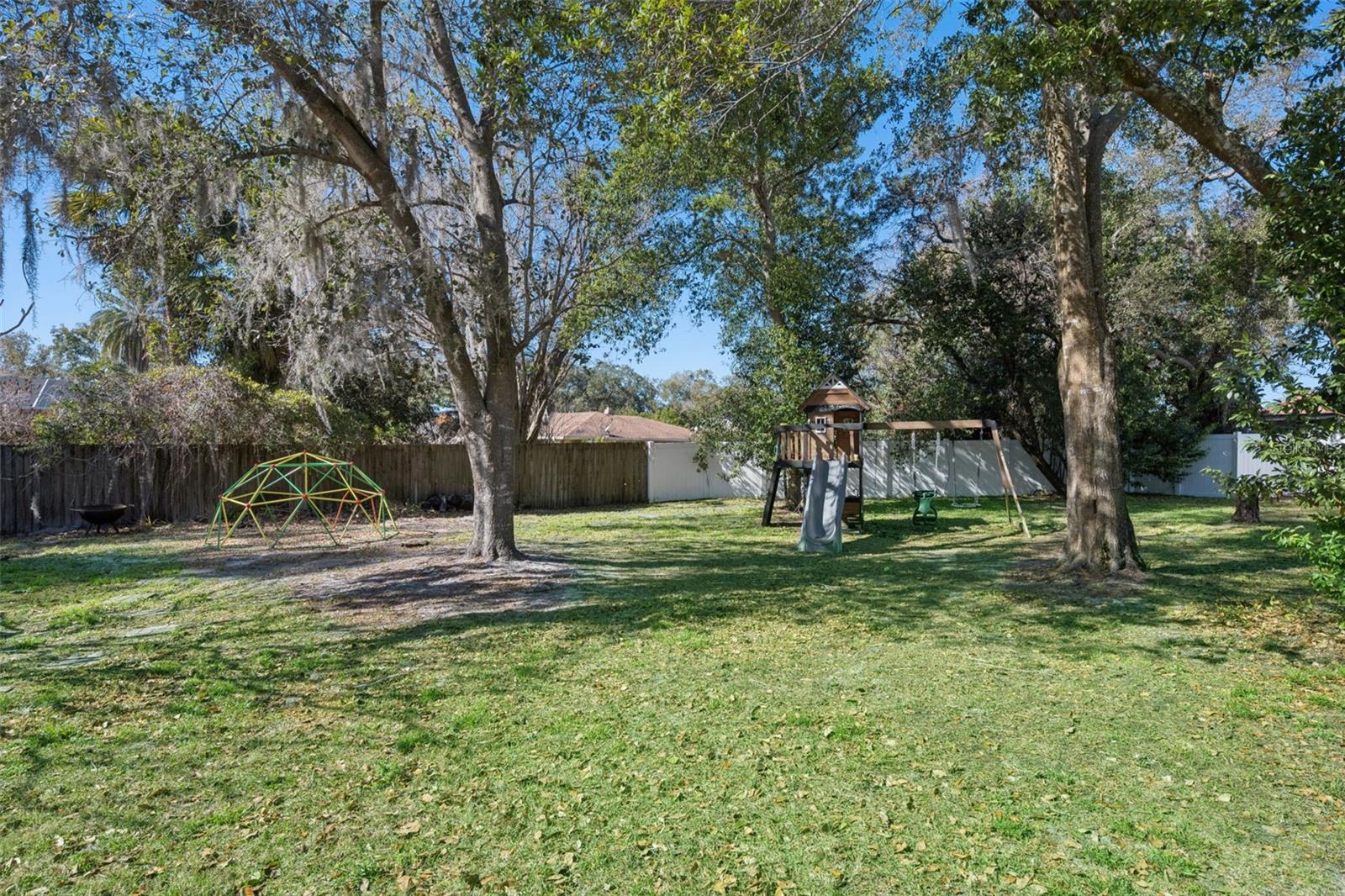 BAY HILL SEC 05 - Residential Lease