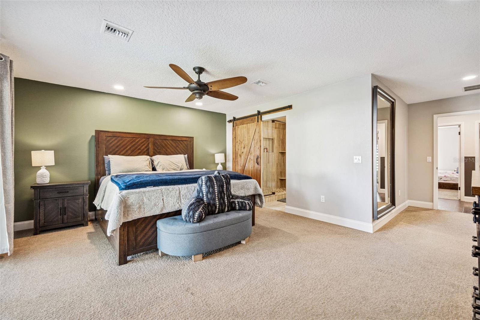 BAY HILL SEC 05 - Residential Lease