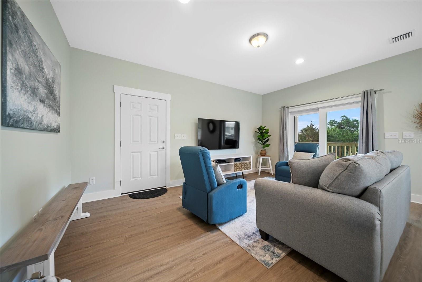 MORNINGSIDE SUB - Residential Lease