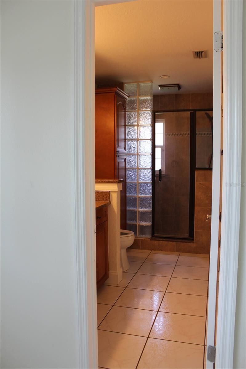 CARROLLWOOD SPGS UNIT 01 - Residential Lease