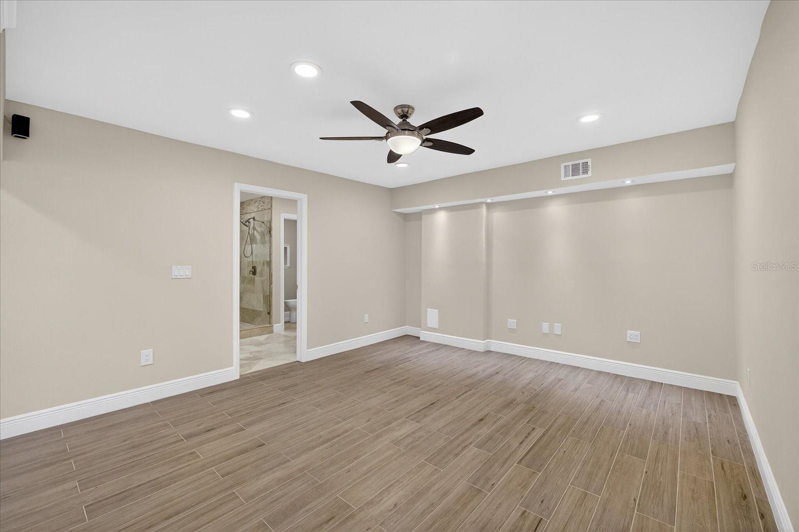 GULF HARBORS SEA FOREST - Residential