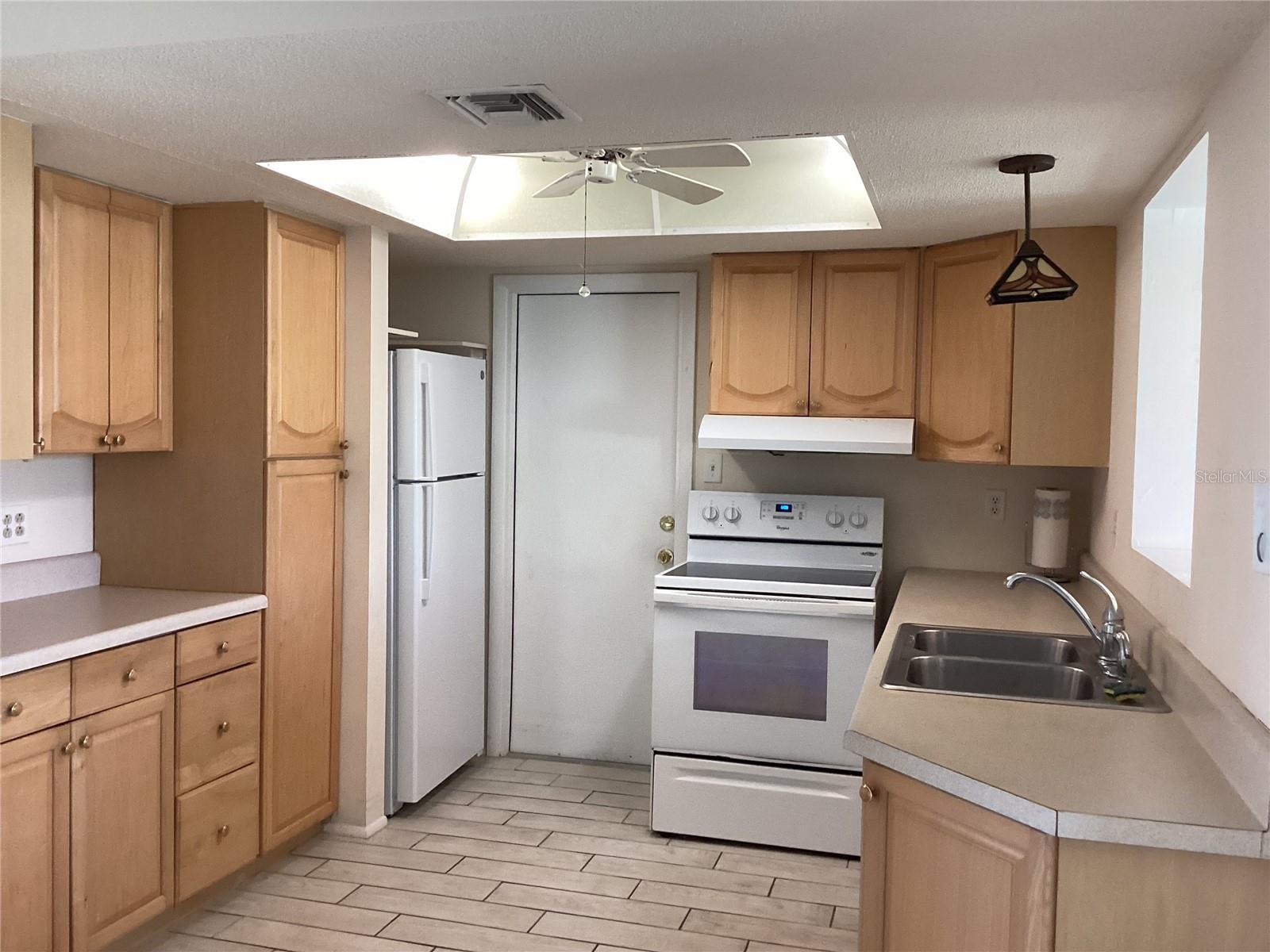 PORT CHARLOTTE 15 REP 02 - Residential