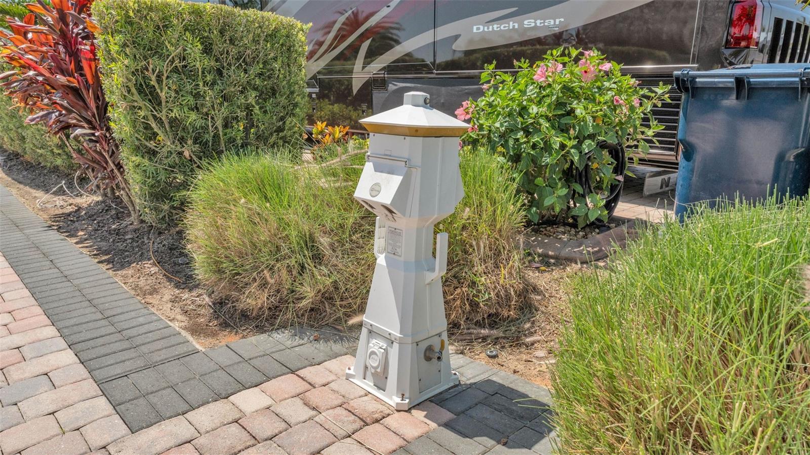 BAY LAKE RESIDENCE - Land