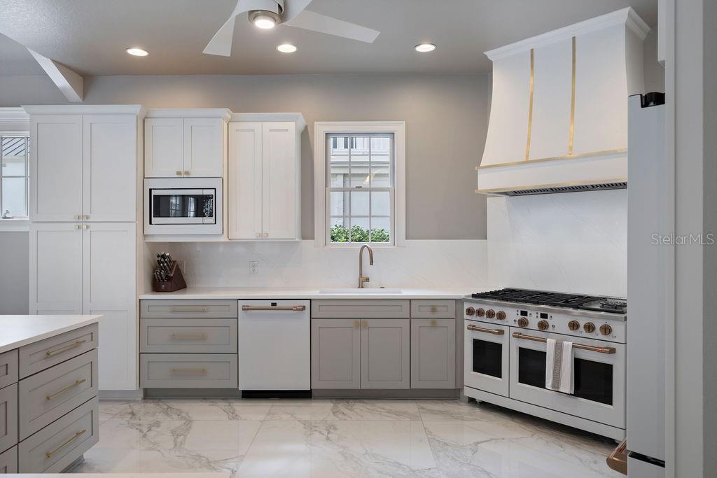 CELEBRATION VILLAGE UNIT 2 - Residential