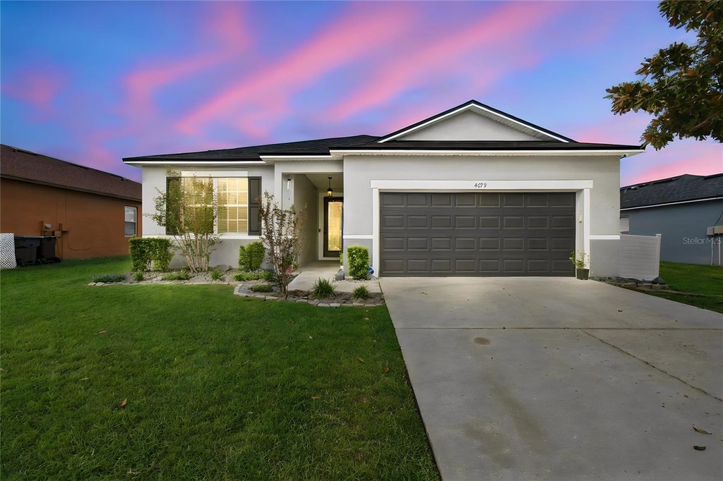 Photo of 4429 Starlight Pointe Drive, Mulberry, FL 33860 (MLS # W7889885)