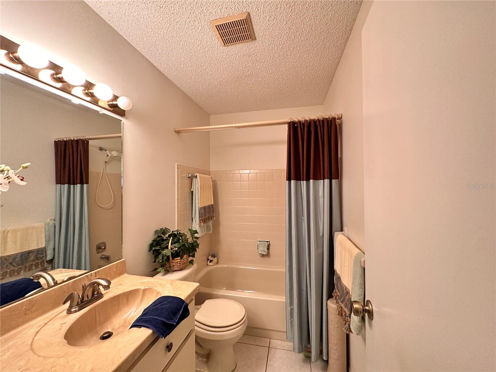 VILLAGE WOODS CONDO PH 02 - Residential