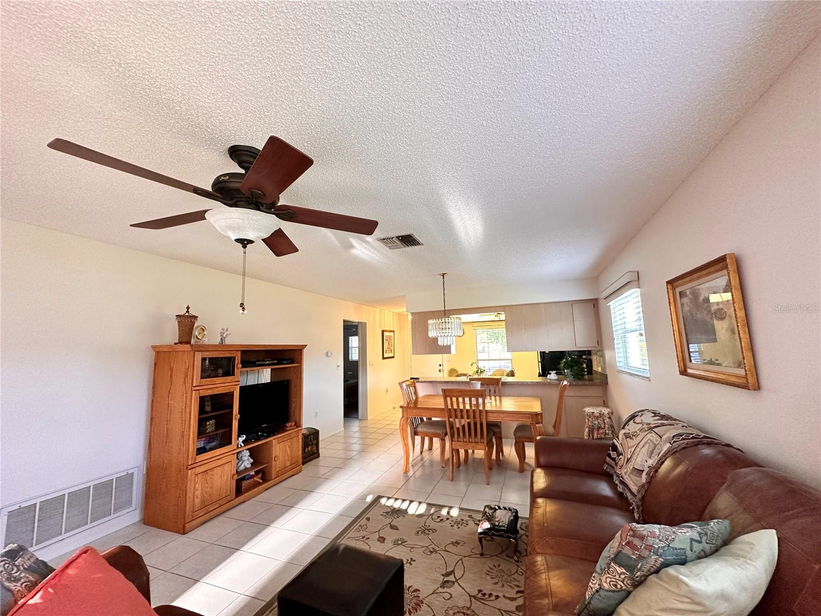 VILLAGE WOODS CONDO PH 02 - Residential