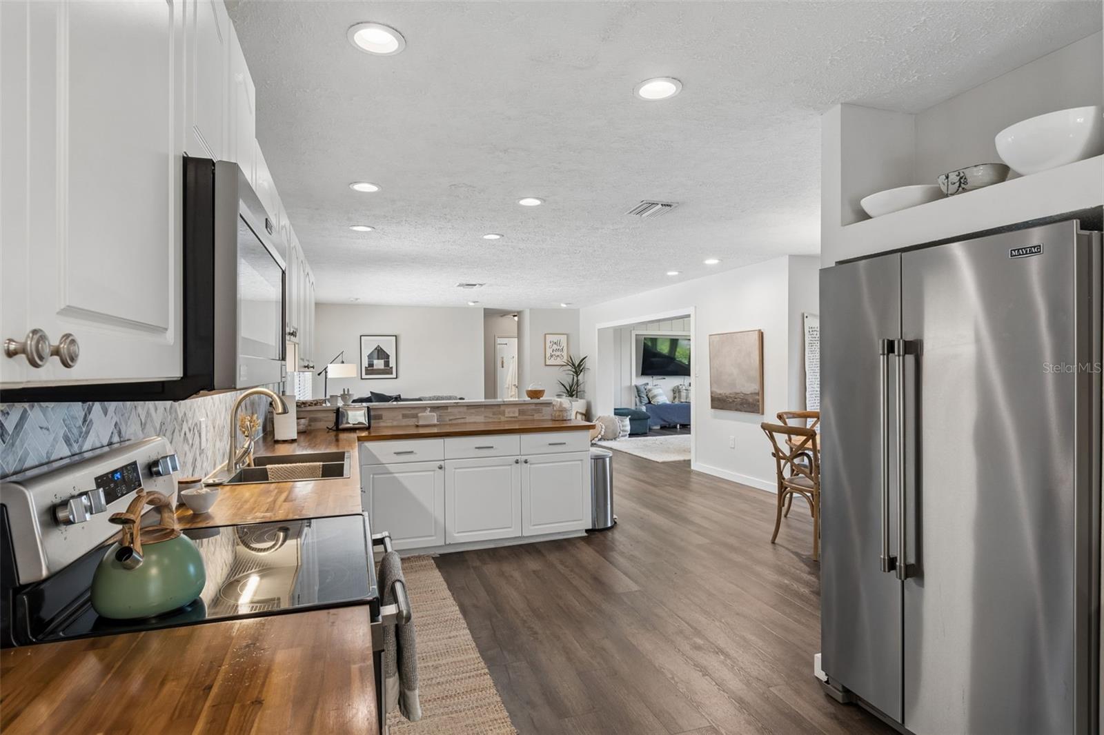 RAINBOW TERRACE - Residential