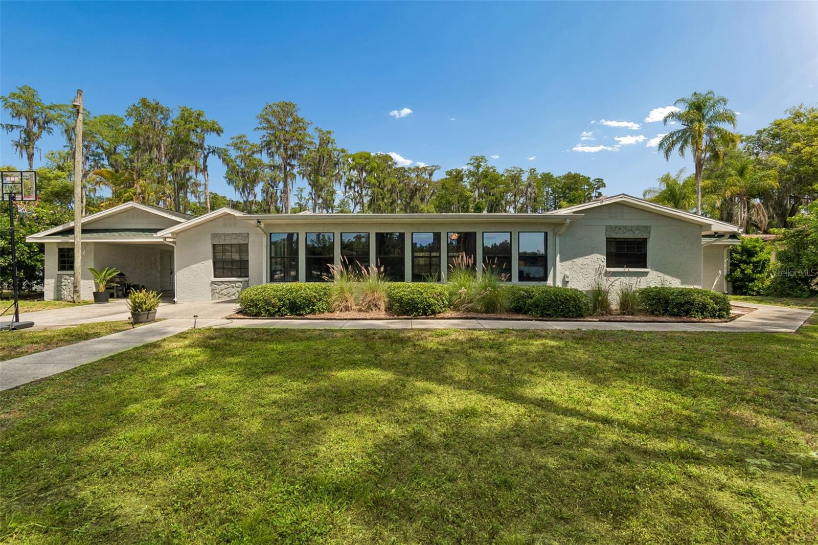 RAINBOW TERRACE - Residential