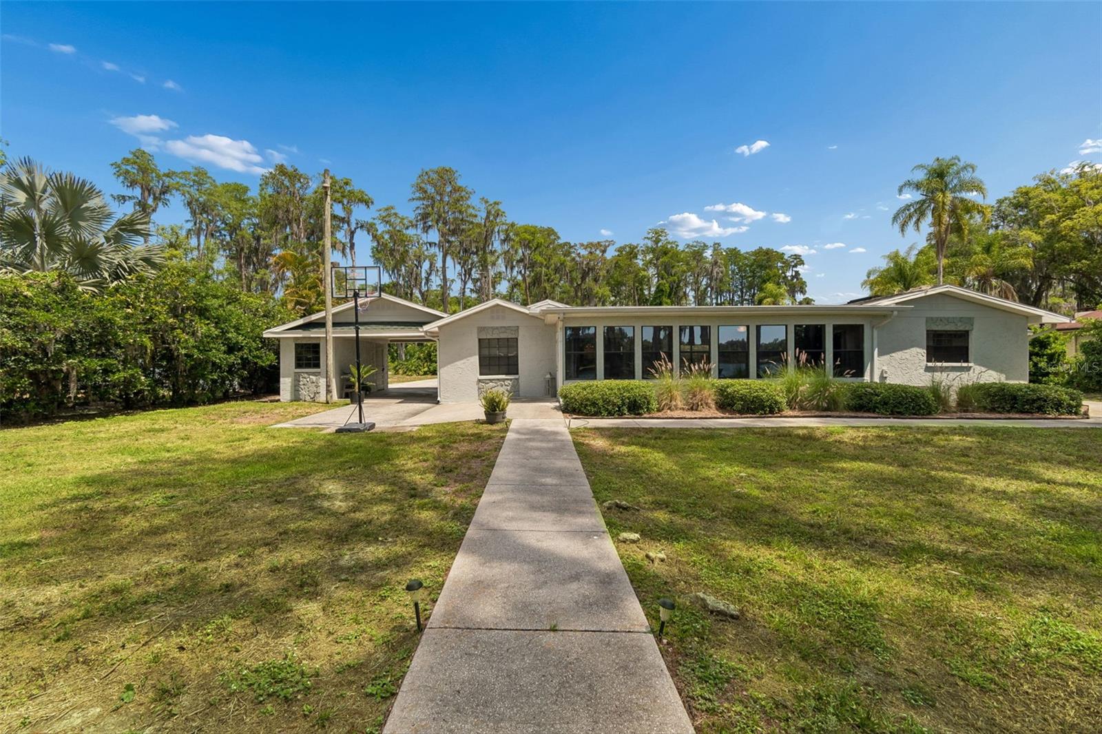 RAINBOW TERRACE - Residential