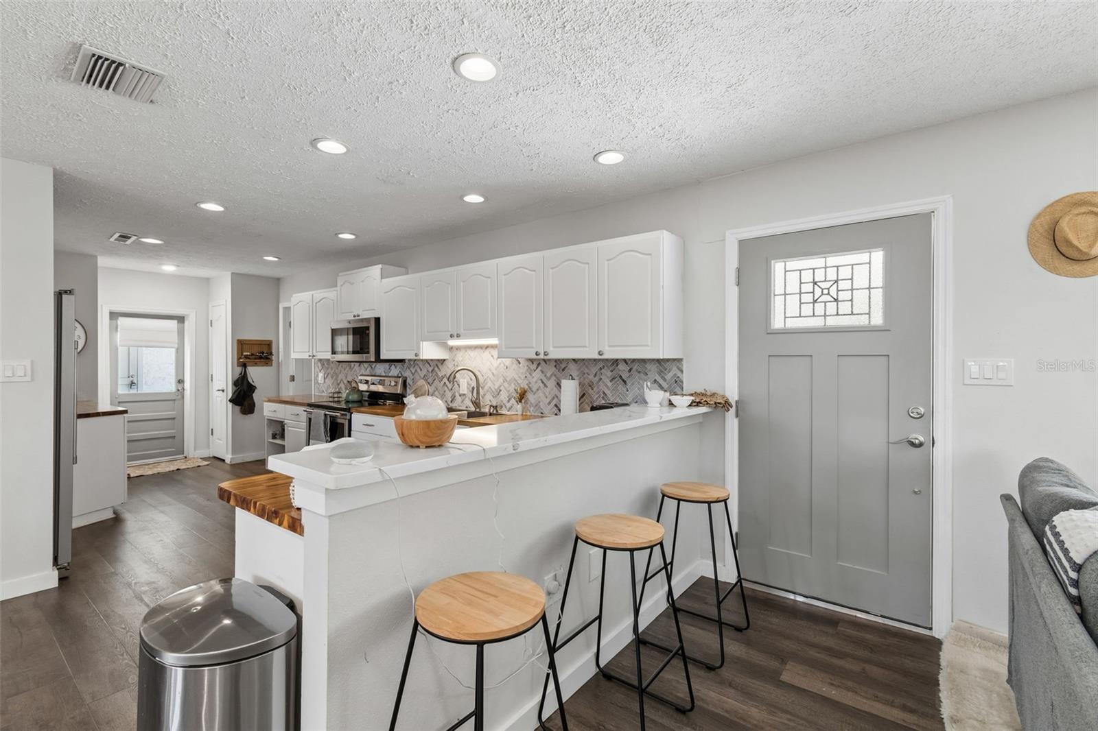 RAINBOW TERRACE - Residential