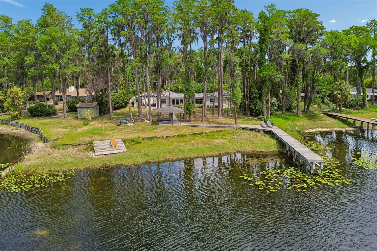 RAINBOW TERRACE - Residential