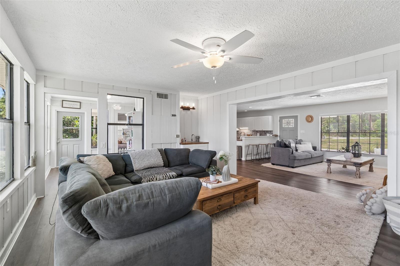 RAINBOW TERRACE - Residential