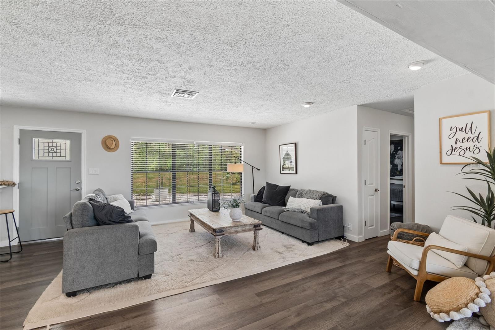 RAINBOW TERRACE - Residential