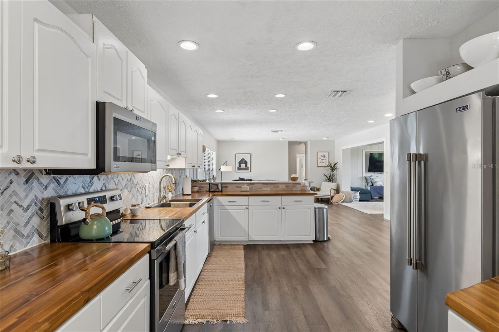 RAINBOW TERRACE - Residential