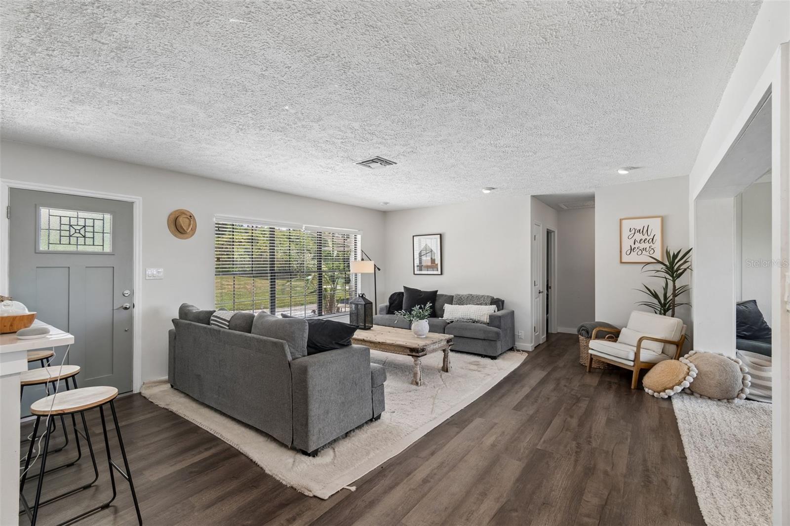 RAINBOW TERRACE - Residential