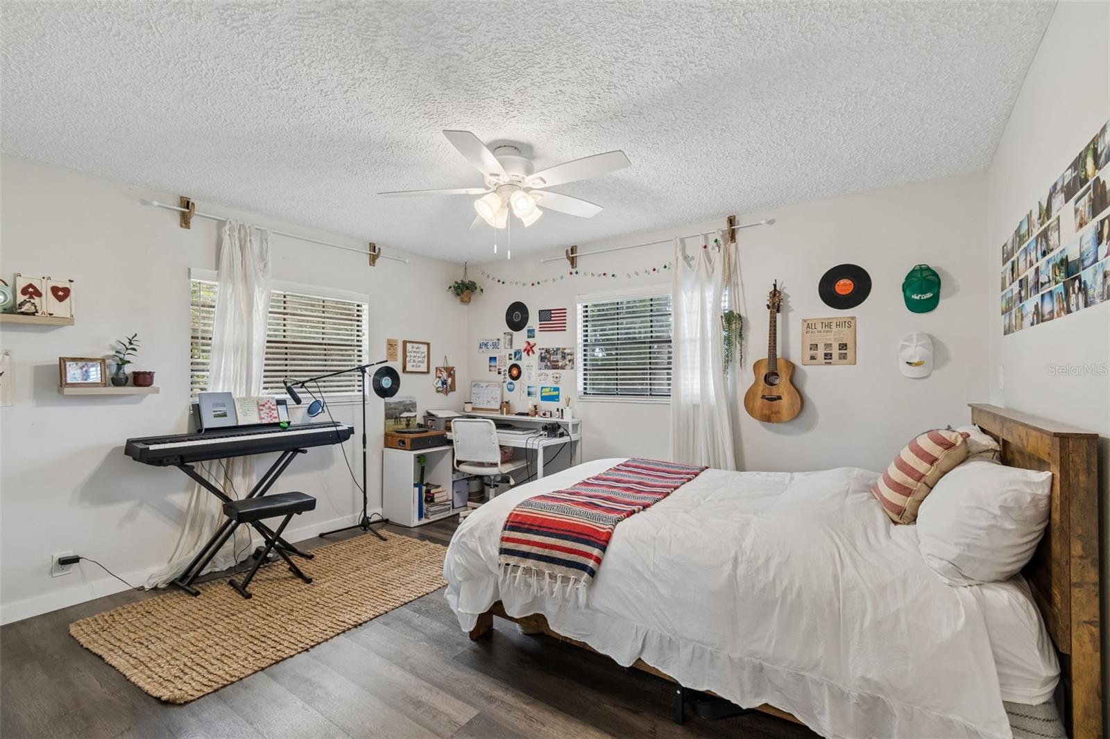 RAINBOW TERRACE - Residential