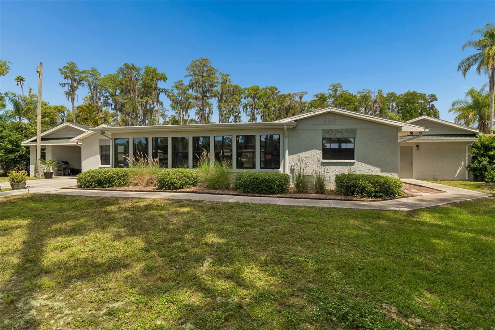 RAINBOW TERRACE - Residential
