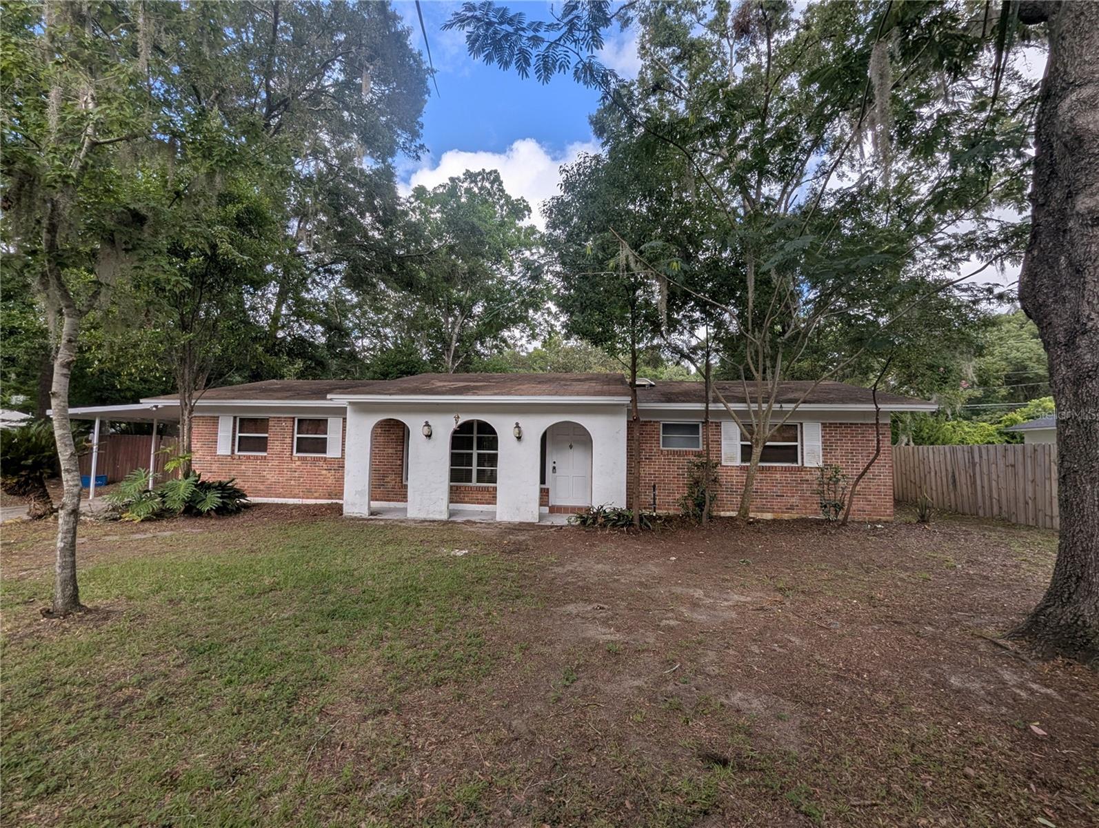Spacious 4 Bedroom, 2 Bath Home in Gainesville, FL
Welcome to your new home! This 4-bedroom, 2-bathroom property offers comfort, style, and convenience in one perfect package.
>>>Home Features
- Two Full Bathrooms – including a private en-suite for added convenience.
- Covered Parking – keep your car shaded and protected year-round.
- Dedicated Laundry Room – washer and dryer included.
- Updated Living Areas – bright open-concept design, plenty of natural light, and French doors leading to the backyard.
- Large Fenced Yard – plenty of space for outdoor fun, entertaining, or simply relaxing.
>>>Location Highlights
- Top Schools Nearby – close to highly rated elementary, middle, and high schools, plus Santa Fe College and the University of Florida.
- Convenient Shopping – minutes from Publix and other local stores.
- Easy Access – enjoy nearby restaurants, cafes, parks, and quick routes for your Gainesville commute.
>>>Rent Details
- 4 Bedrooms | 2 Bathrooms
- Covered Parking | Laundry Room | Spacious Fenced Backyard
