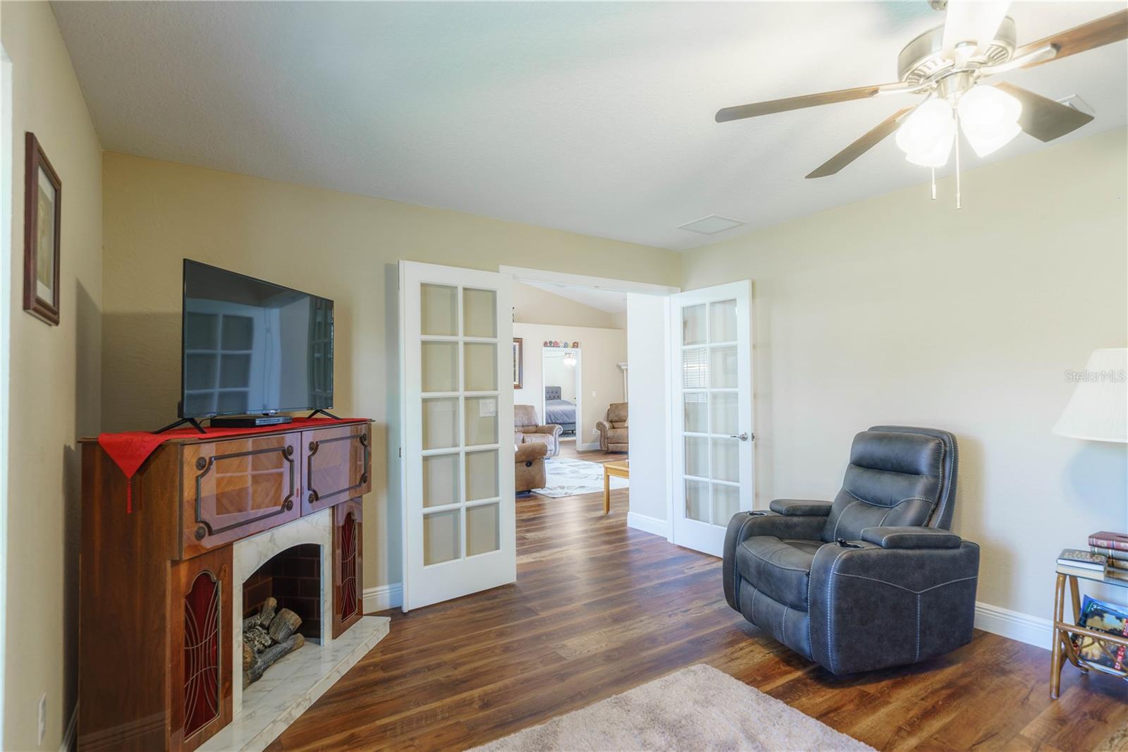 BLUE OAKS - Residential