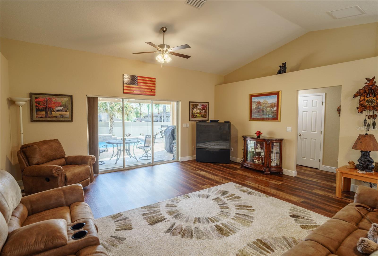 BLUE OAKS - Residential