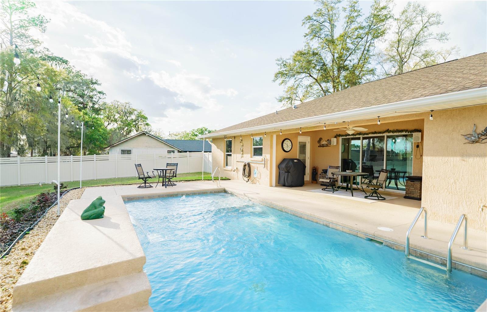 BLUE OAKS - Residential