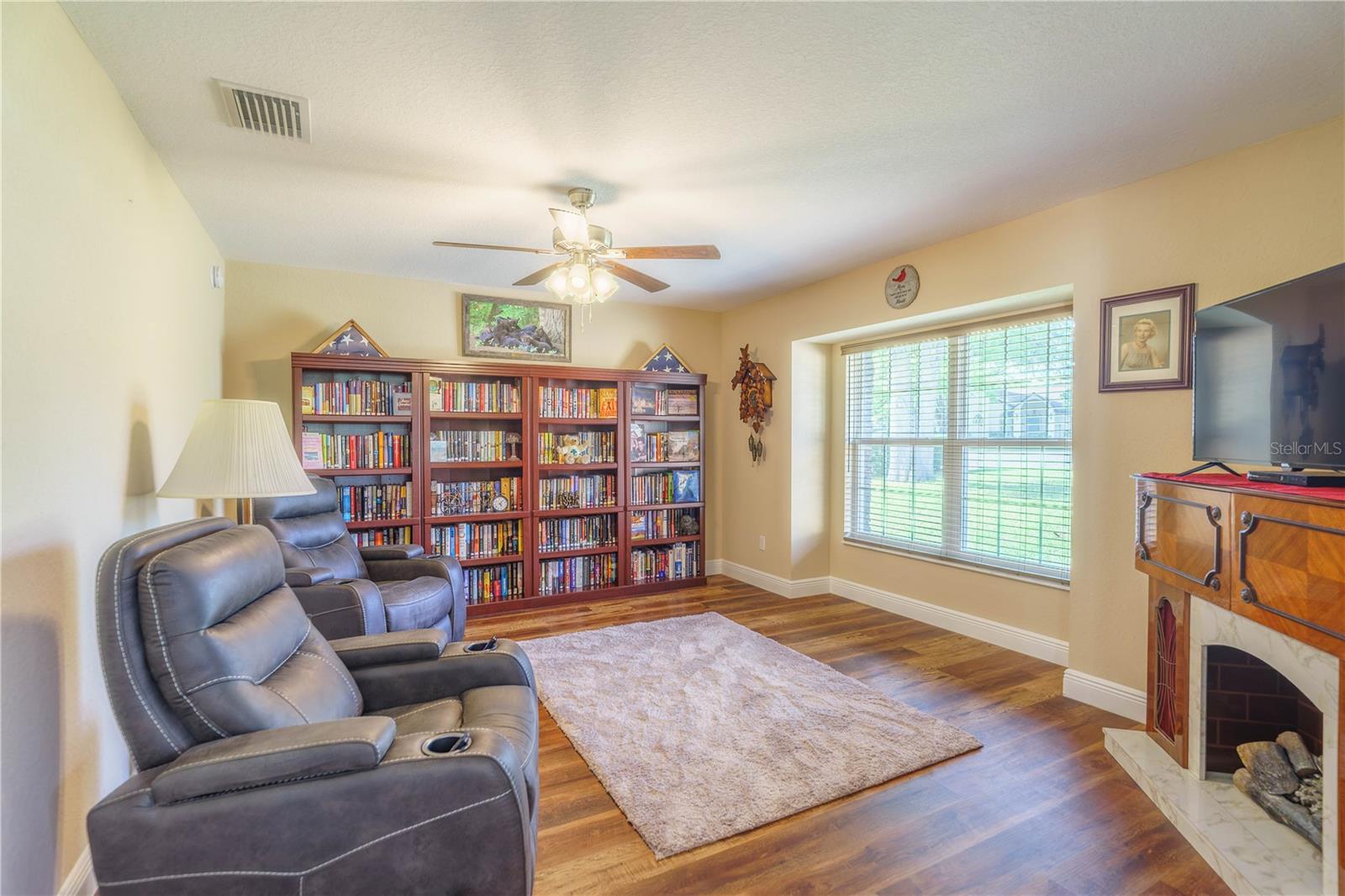 BLUE OAKS - Residential