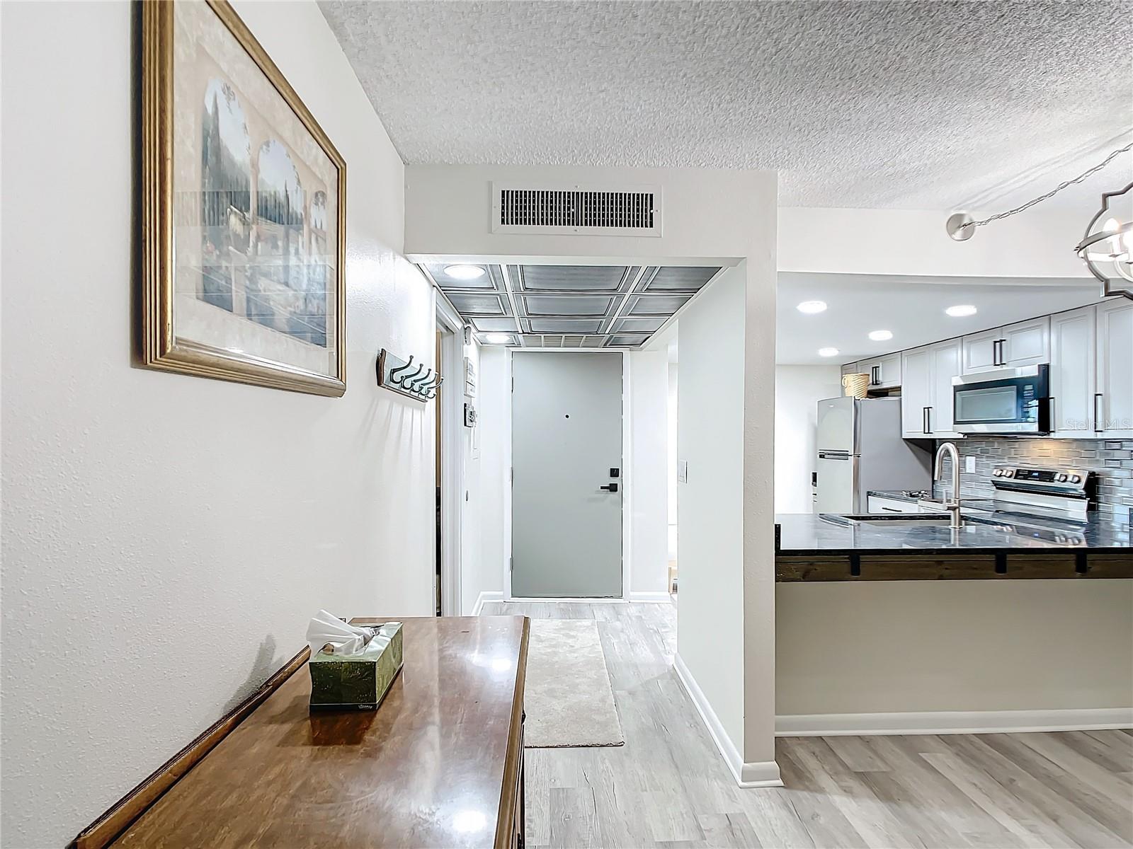 LAKEVIEW OF LARGO - Residential