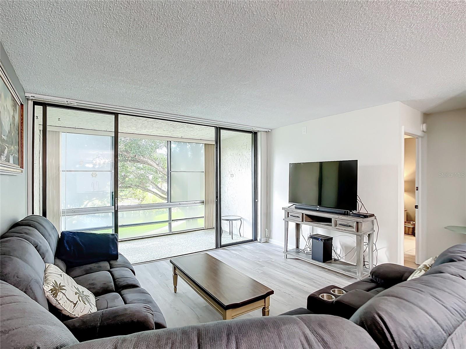 LAKEVIEW OF LARGO - Residential