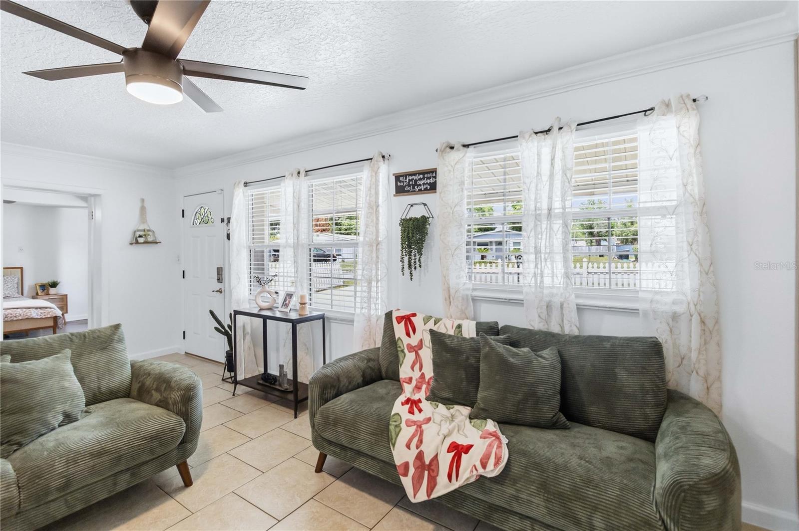 WEKIWA MANOR SEC 01 - Residential