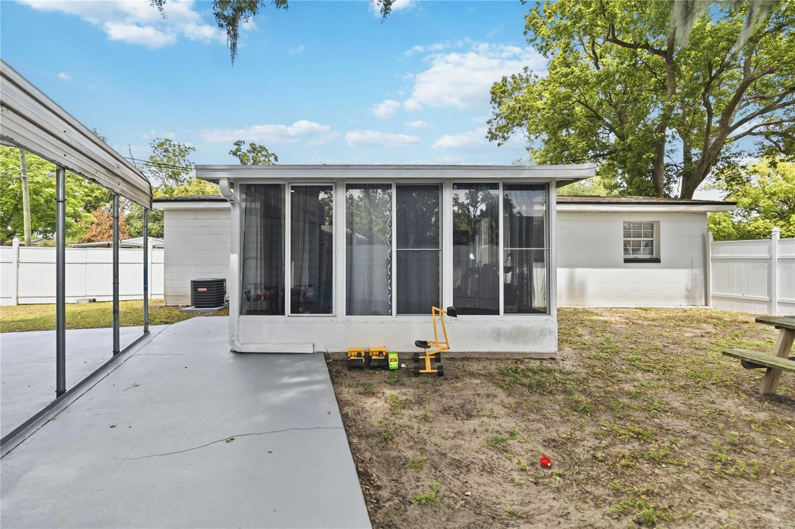 WEKIWA MANOR SEC 01 - Residential