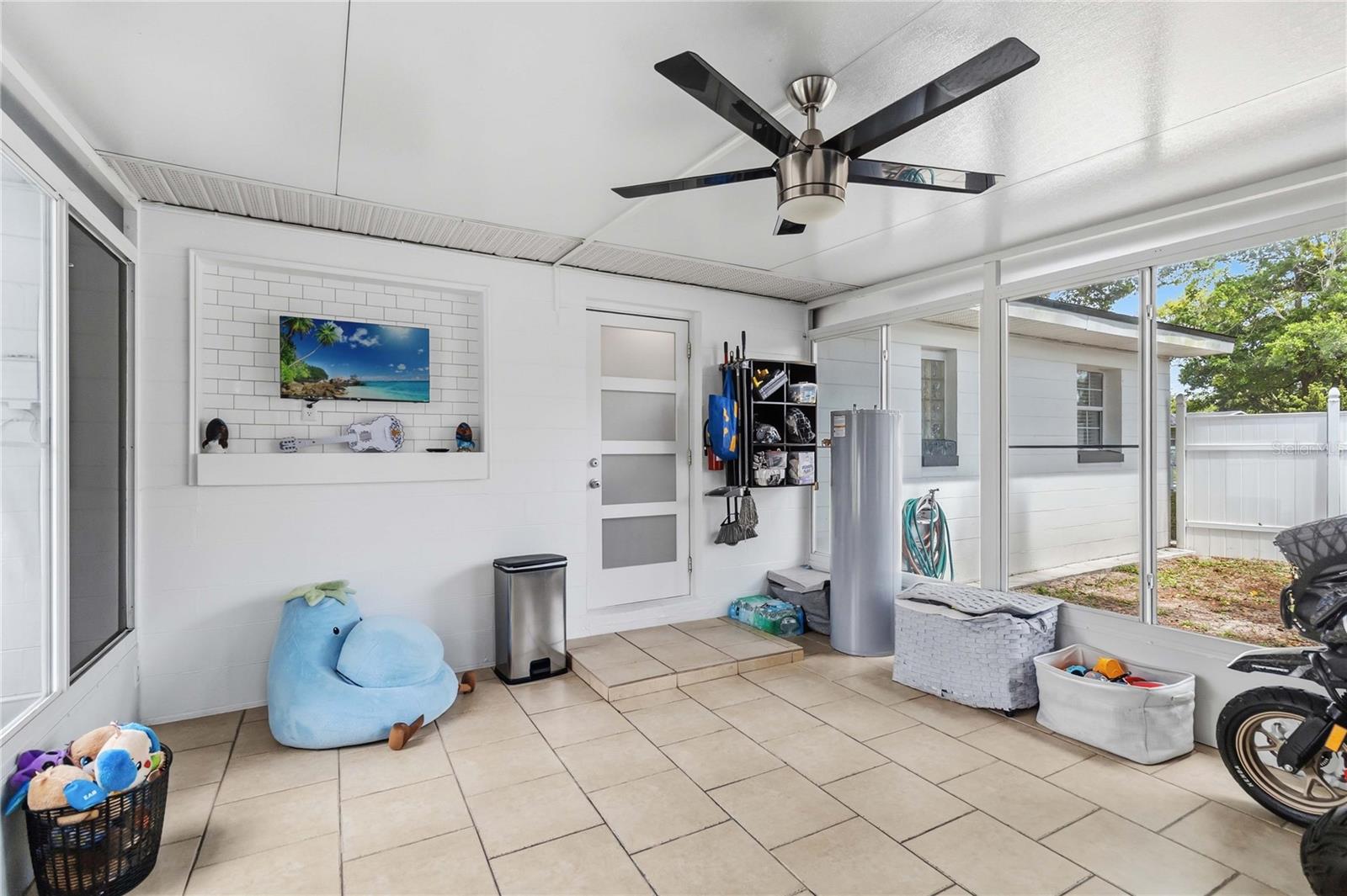 WEKIWA MANOR SEC 01 - Residential