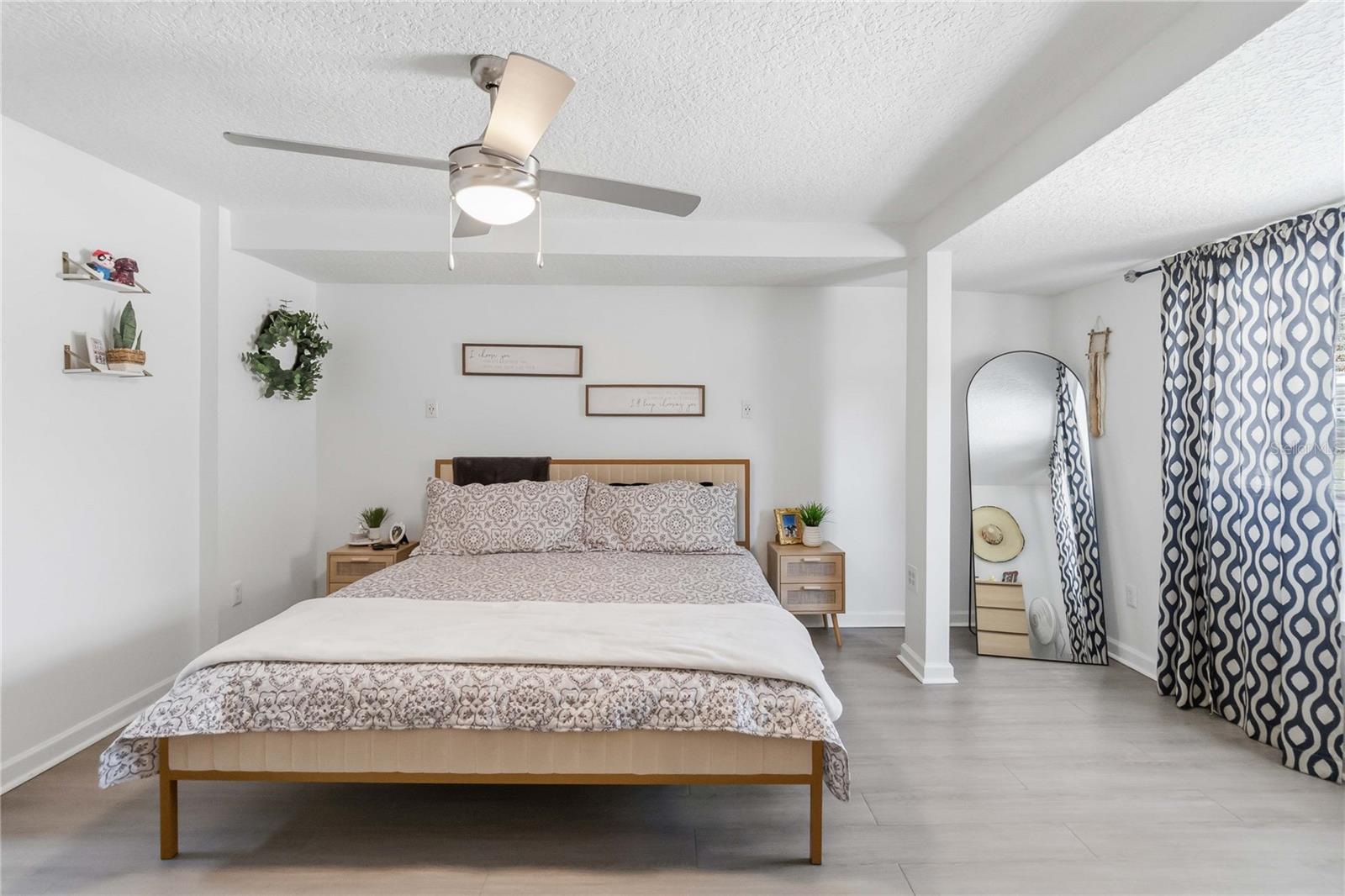 WEKIWA MANOR SEC 01 - Residential