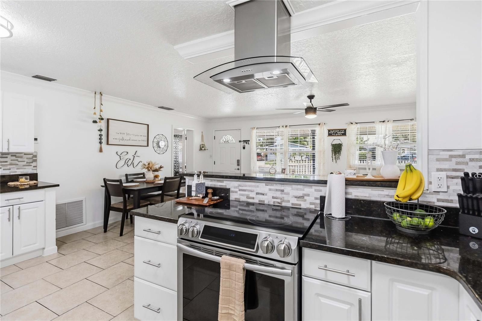 WEKIWA MANOR SEC 01 - Residential