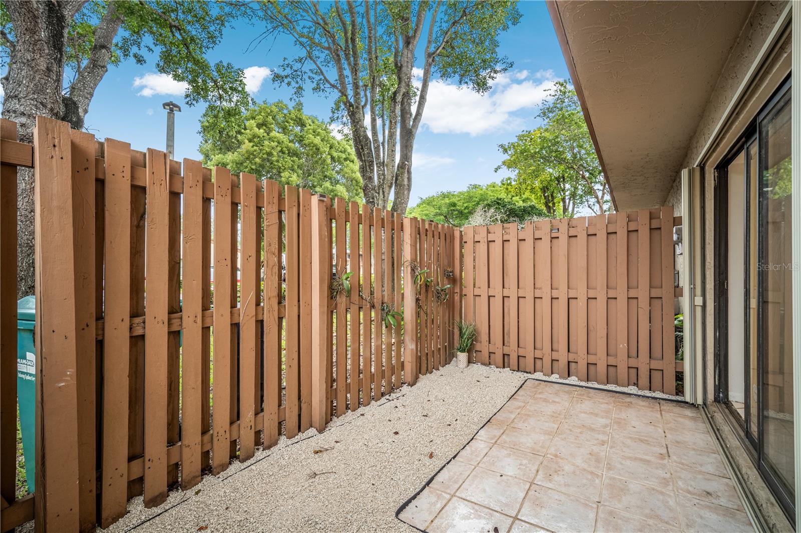 GREENGLADES CONDO 1 - Residential