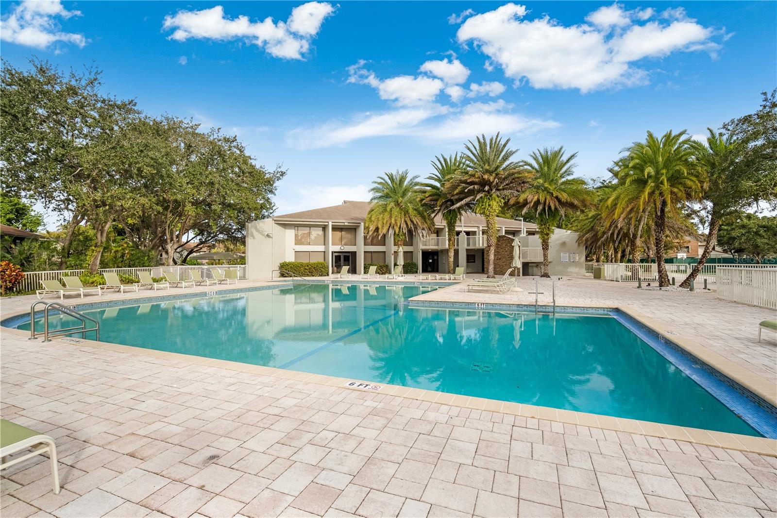 GREENGLADES CONDO 1 - Residential