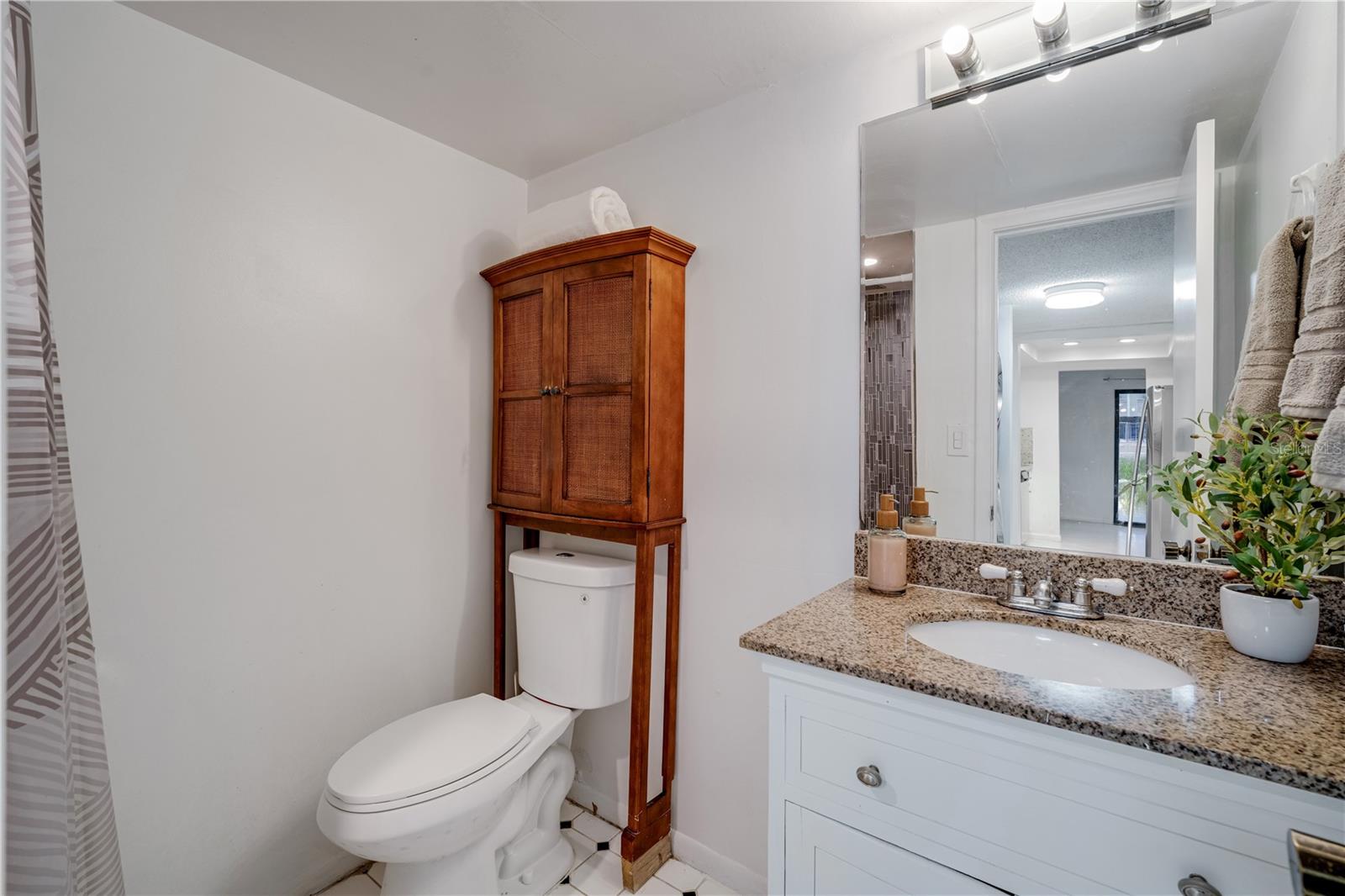 GREENGLADES CONDO 1 - Residential