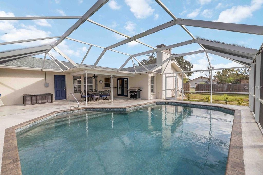 Photo of 5504 18th Avenue E, Bradenton, FL 34208 (MLS # A4674075)