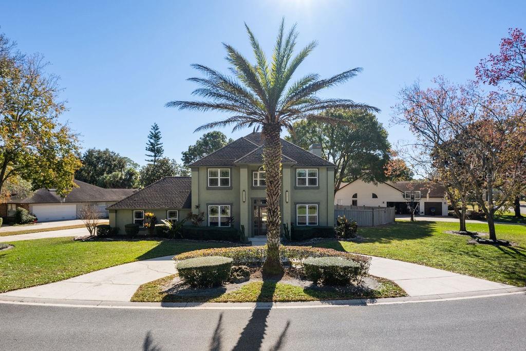 1735 MAPLE LEAF DRIVE