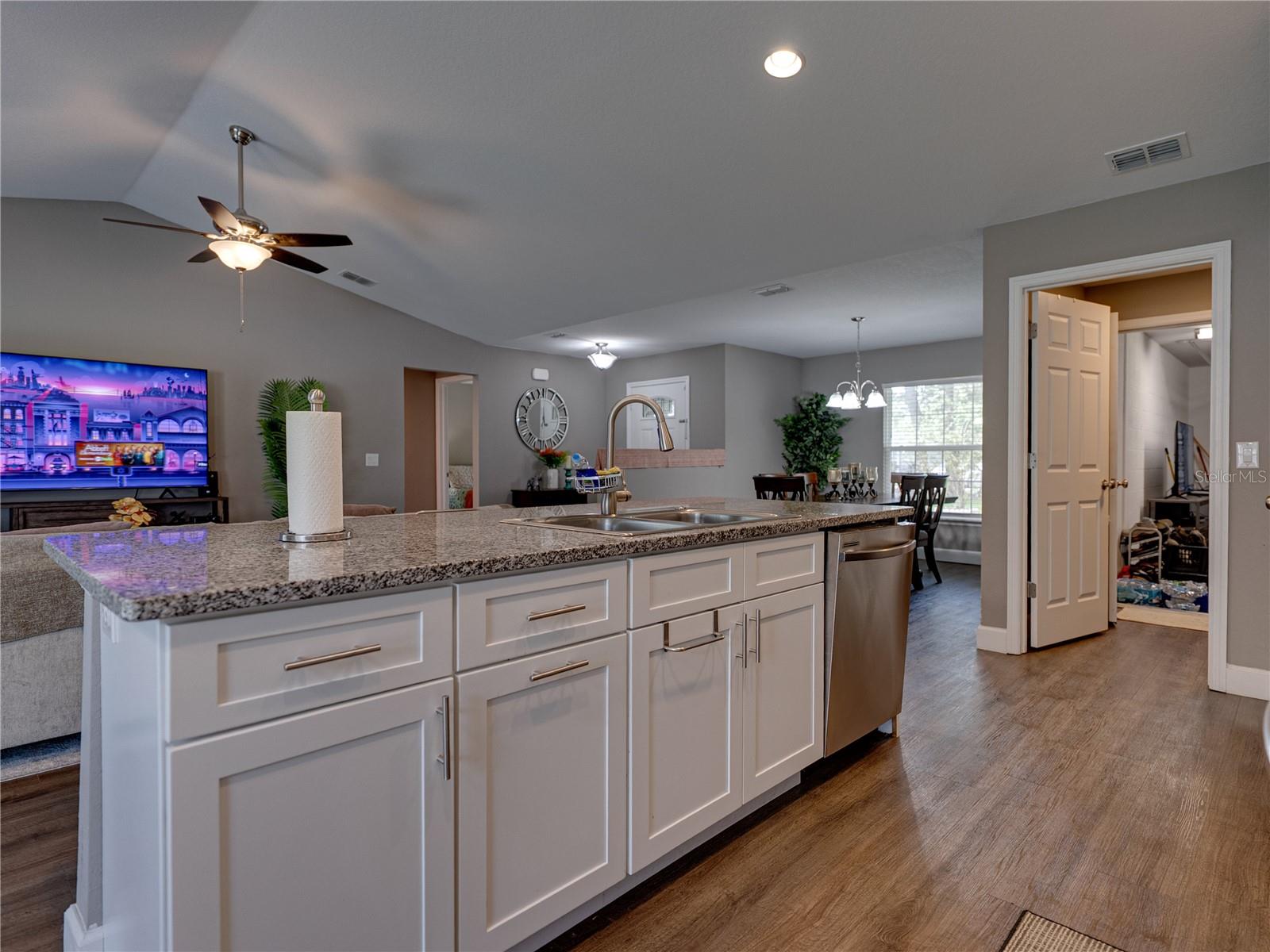 ORANGE HEIGHTS - Residential