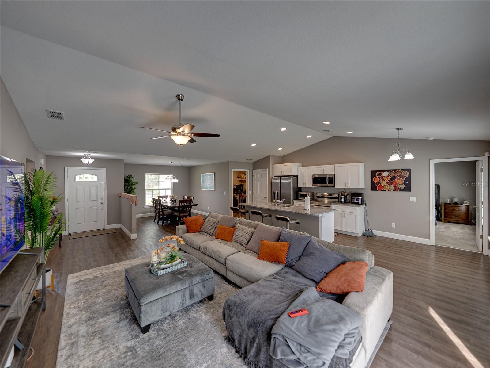 ORANGE HEIGHTS - Residential