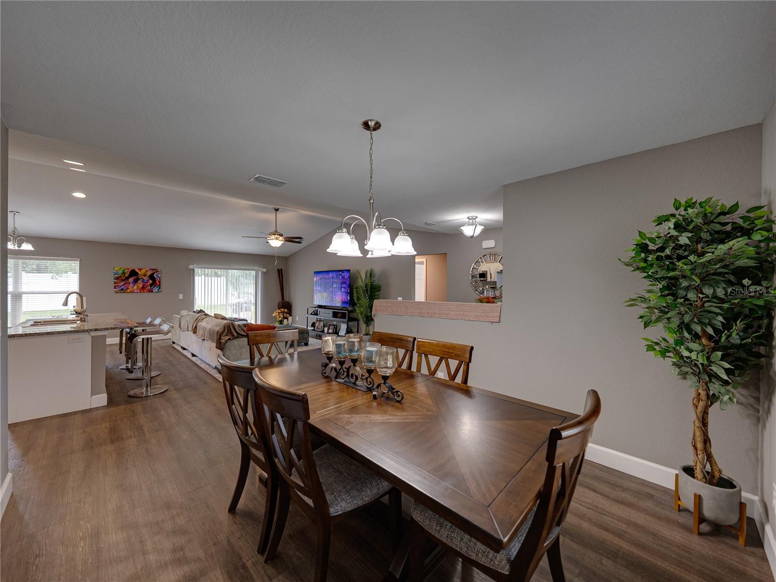 ORANGE HEIGHTS - Residential
