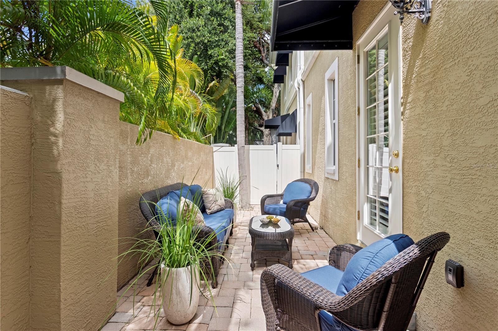 GANDY SHERWOOD TWNHMS - Residential Lease