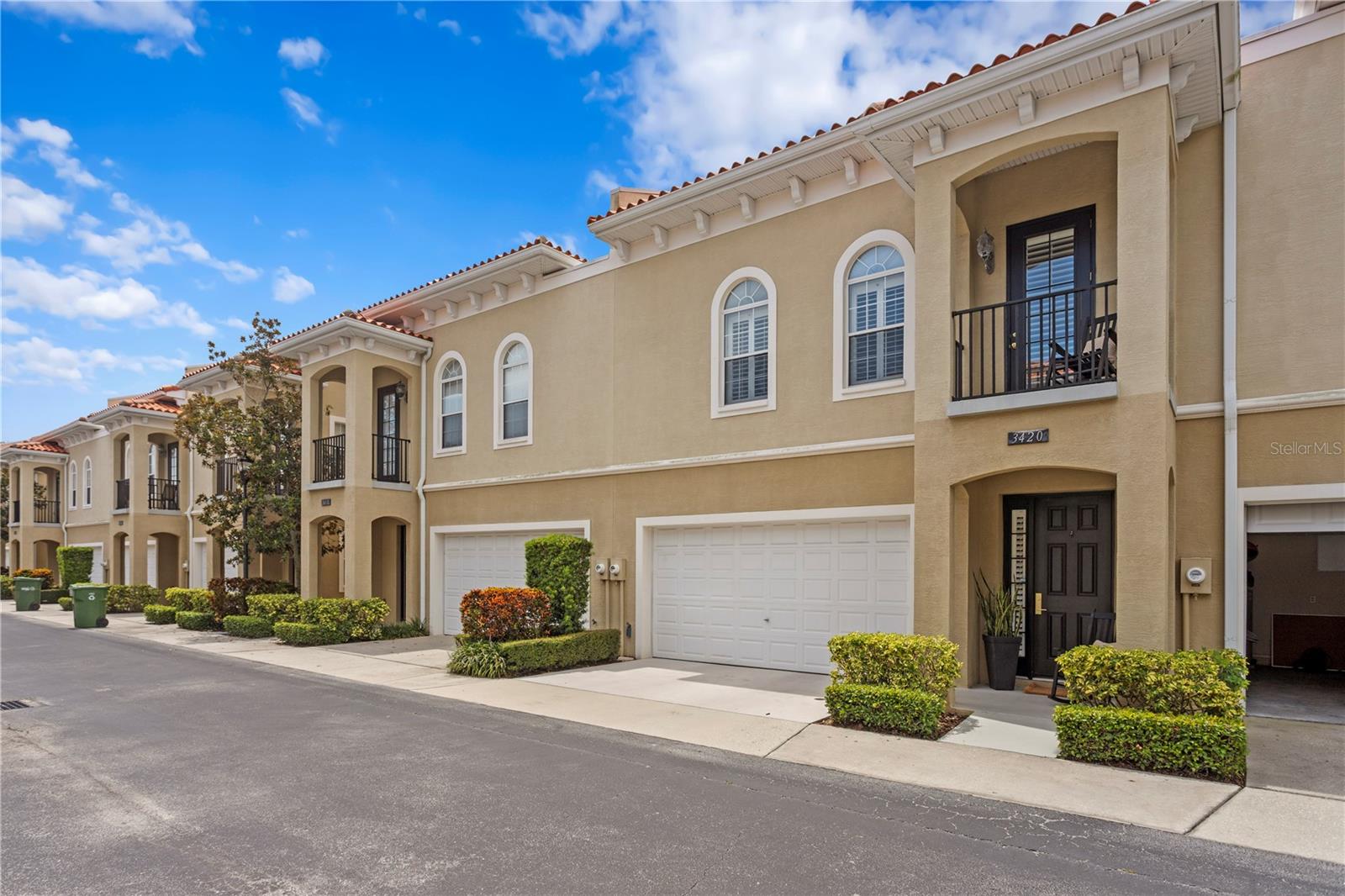 GANDY SHERWOOD TWNHMS - Residential Lease